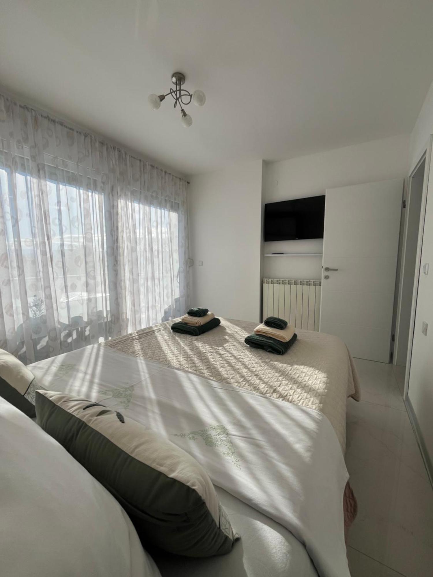 Apartments Ostojic Krk Town Exterior photo